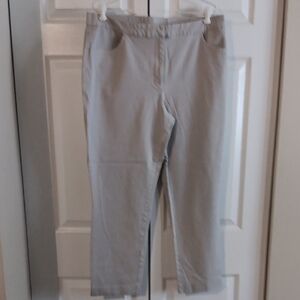Isaac Mizrahi Light Gray Slim Cropped Pants
